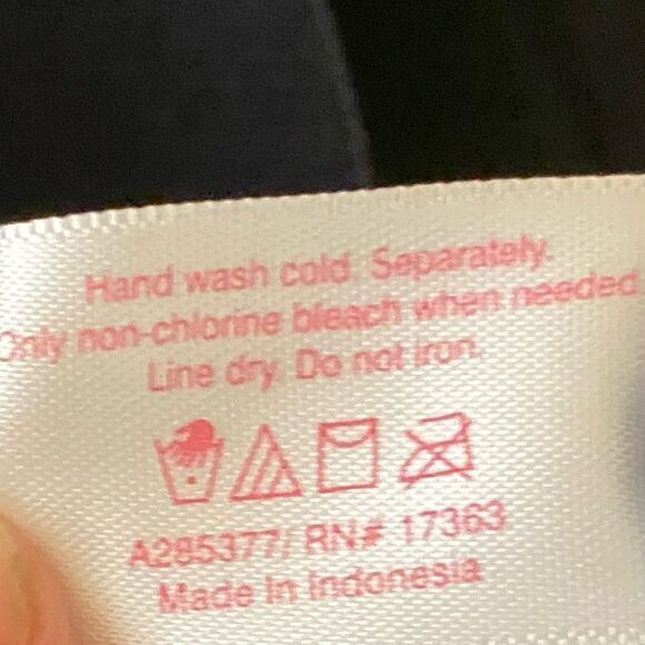 Breezies Natural Embrace Underwire Contour Tee Shirt Bra Black Size 34D - Picture 5 of 5